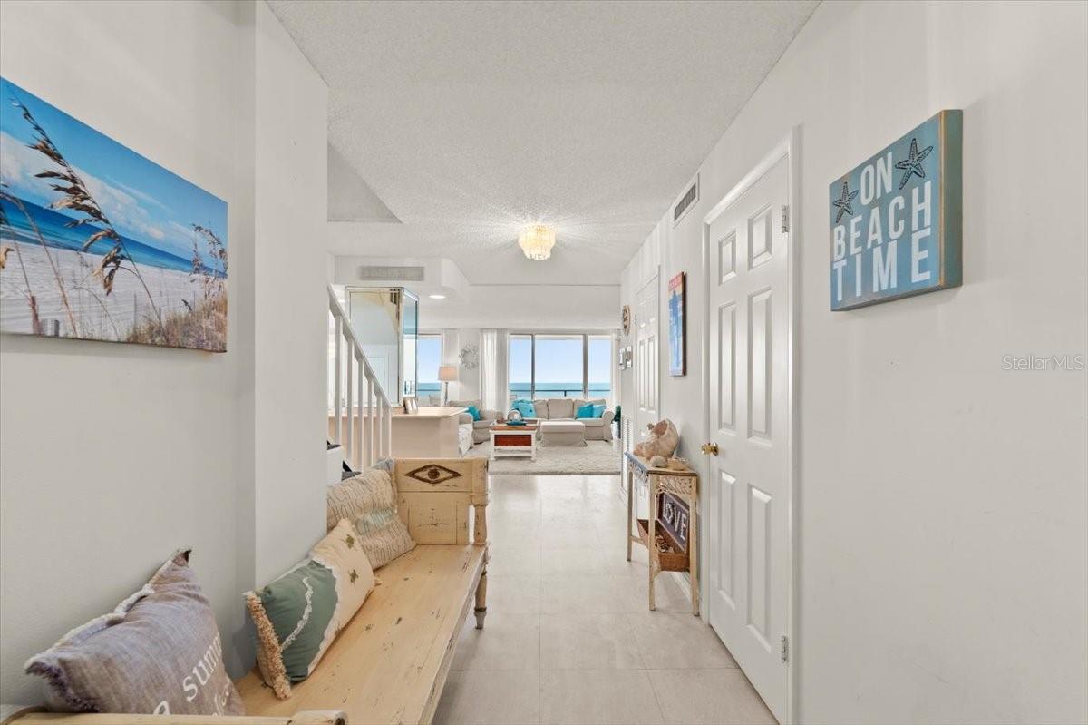 Image 24 of 62 For 901 Atlantic Avenue Ph3