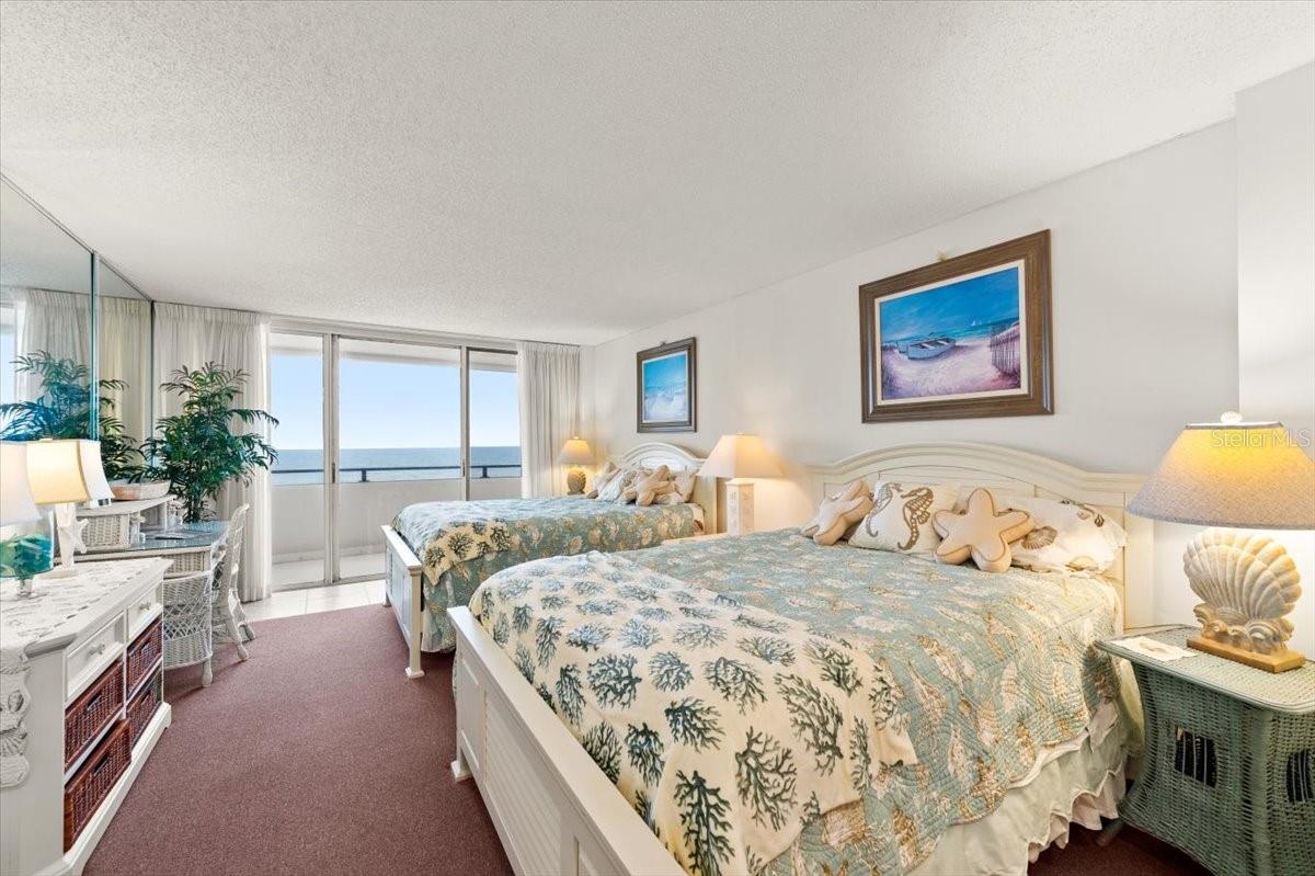 Image 26 of 62 For 901 Atlantic Avenue Ph3