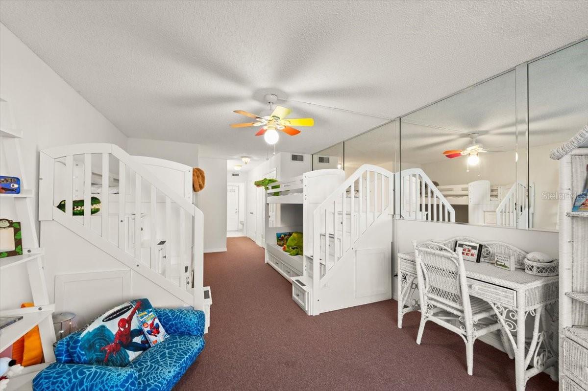 Image 49 of 62 For 901 Atlantic Avenue Ph3