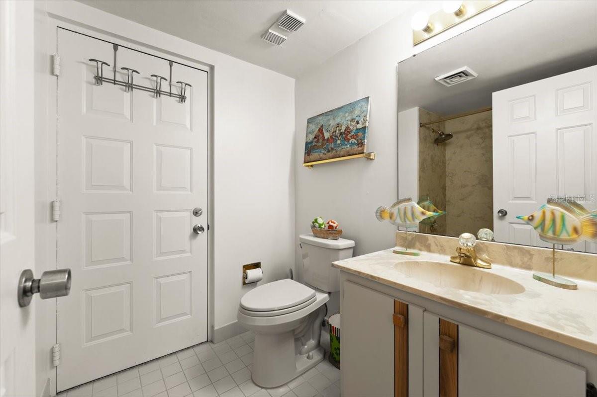 Image 51 of 62 For 901 Atlantic Avenue Ph3