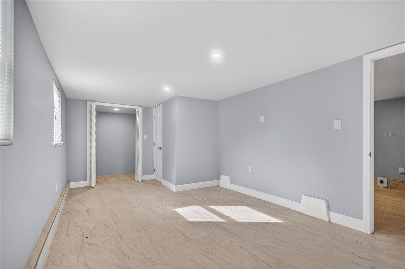 Image 34 of 48 For 917 Mack Avenue