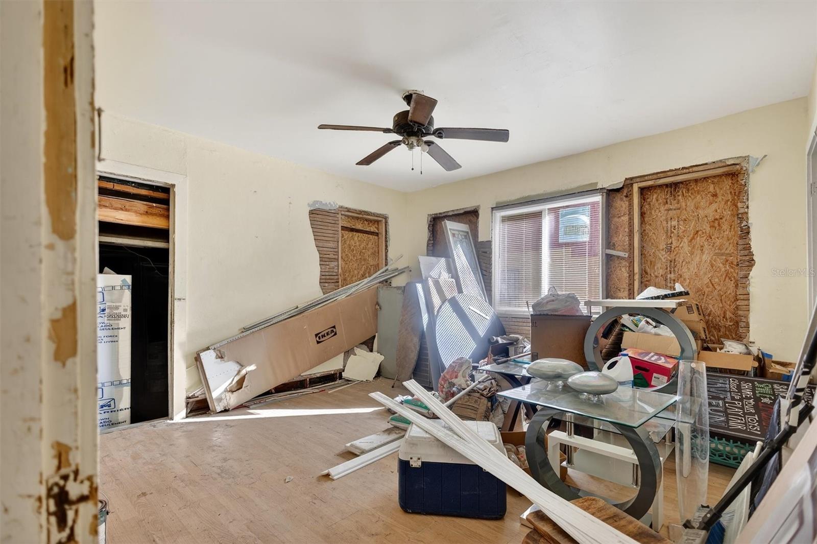 Image 41 of 48 For 917 Mack Avenue