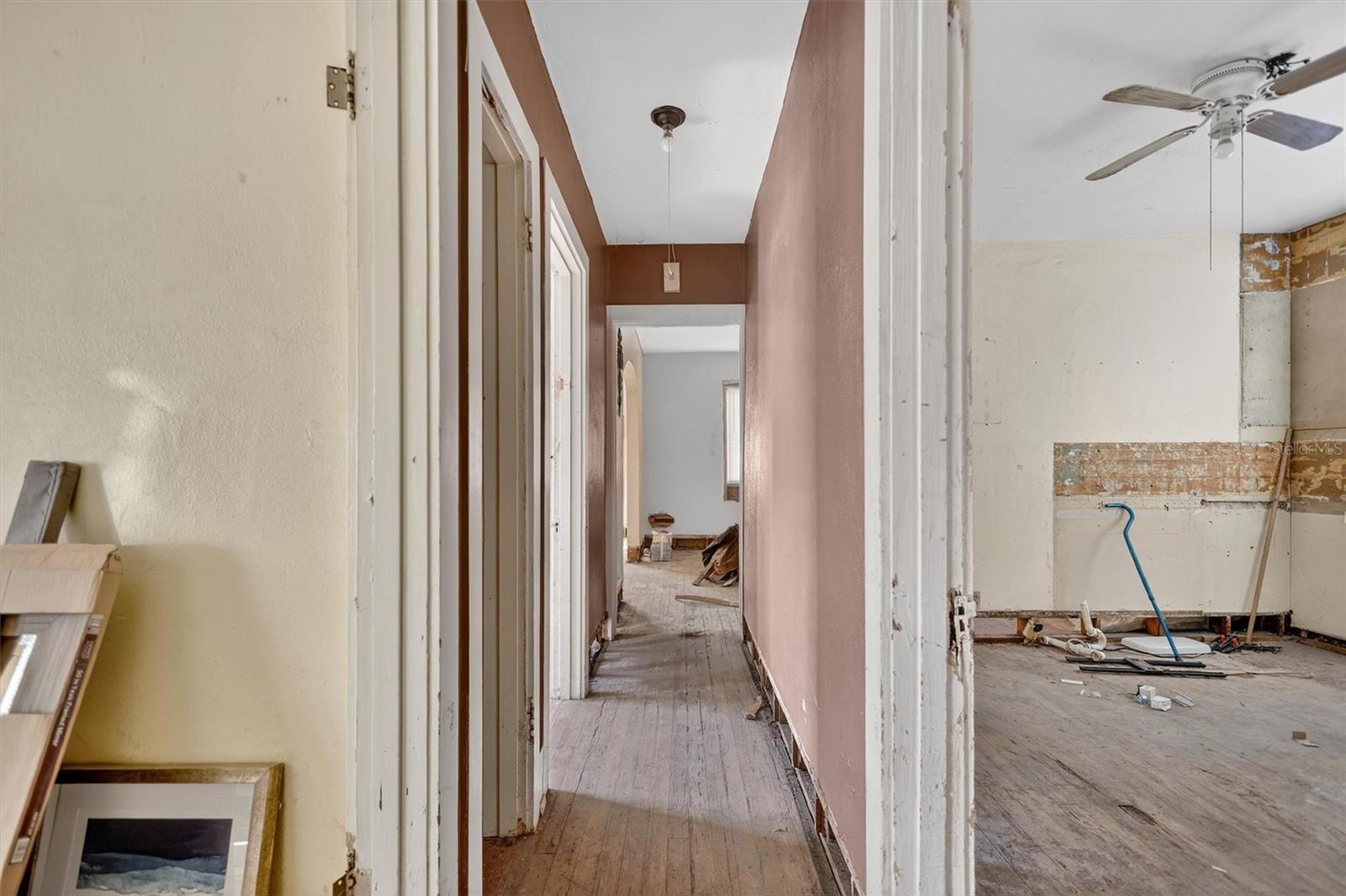 Image 42 of 48 For 917 Mack Avenue