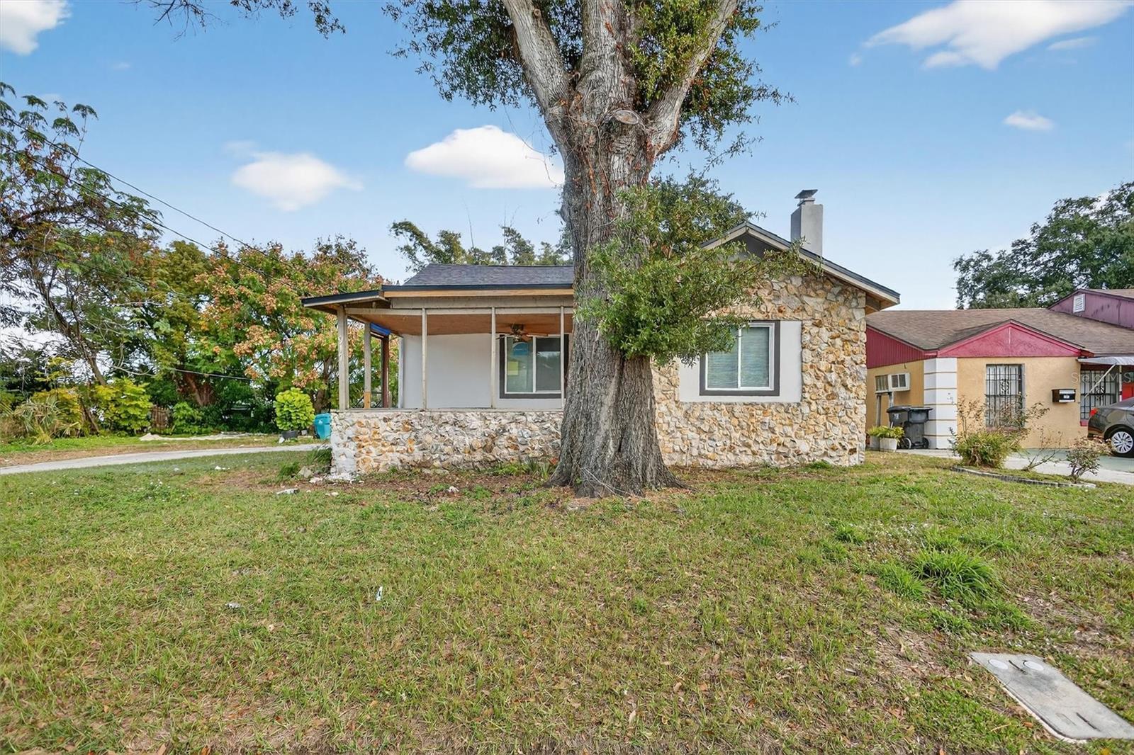 Image 5 of 48 For 917 Mack Avenue