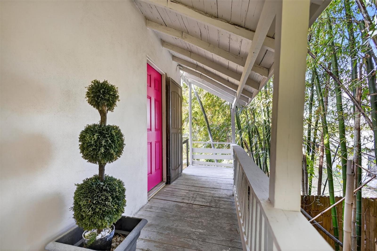 Image 9 of 48 For 917 Mack Avenue