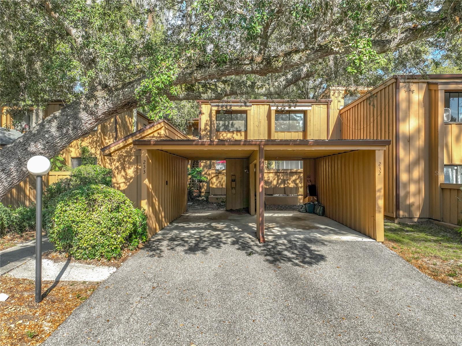 Image 36 of 71 For 233 Crown Oaks Way 233