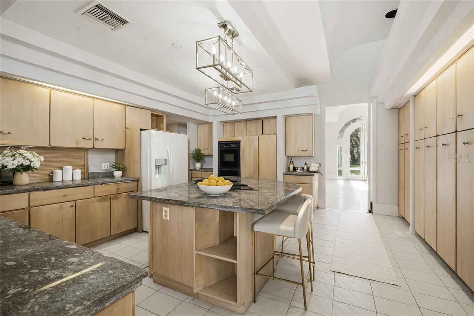 Image 10 of 42 For 803 Sweetwater Club Boulevard