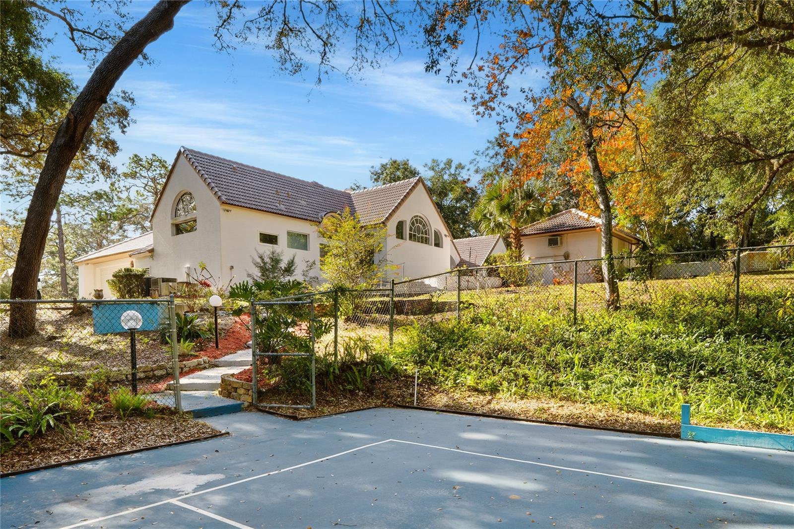 Image 36 of 42 For 803 Sweetwater Club Boulevard