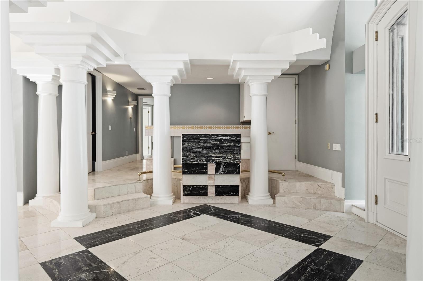 Image 7 of 42 For 803 Sweetwater Club Boulevard