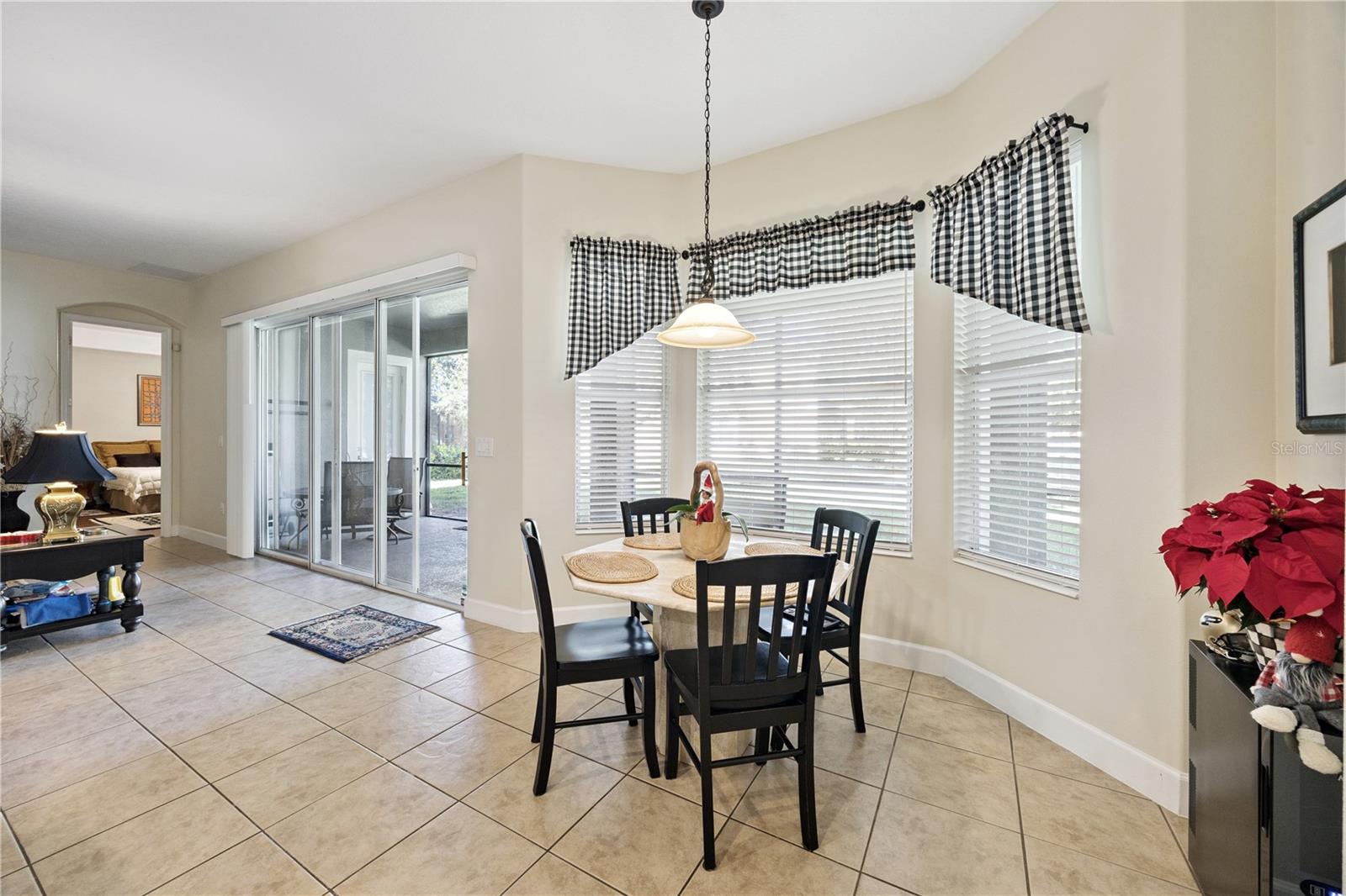 Image 26 of 40 For 4533 River Gem Avenue