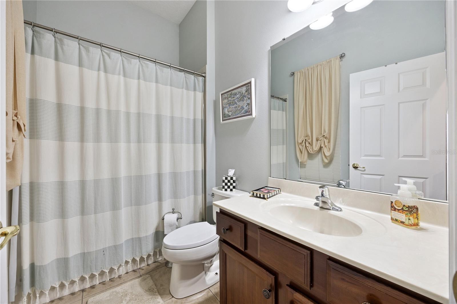 Image 31 of 40 For 4533 River Gem Avenue