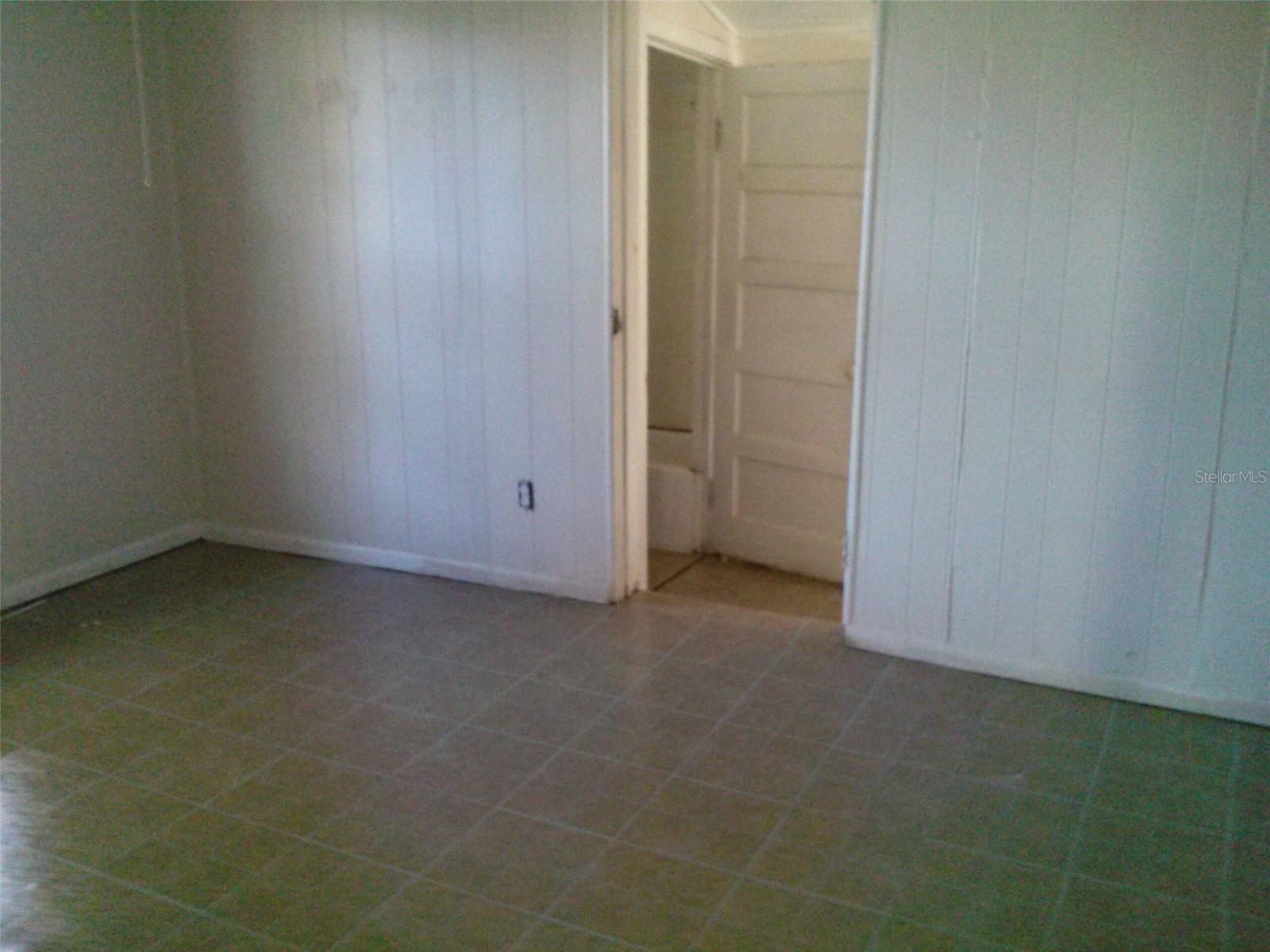 Image 2 of 7 For 114 Chester Street