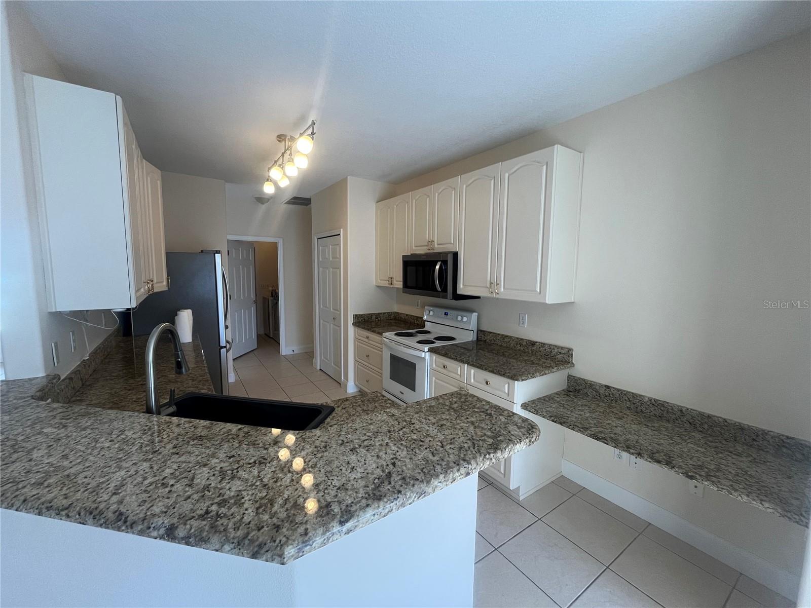 Image 5 of 15 For 10 Lewis Shire Place