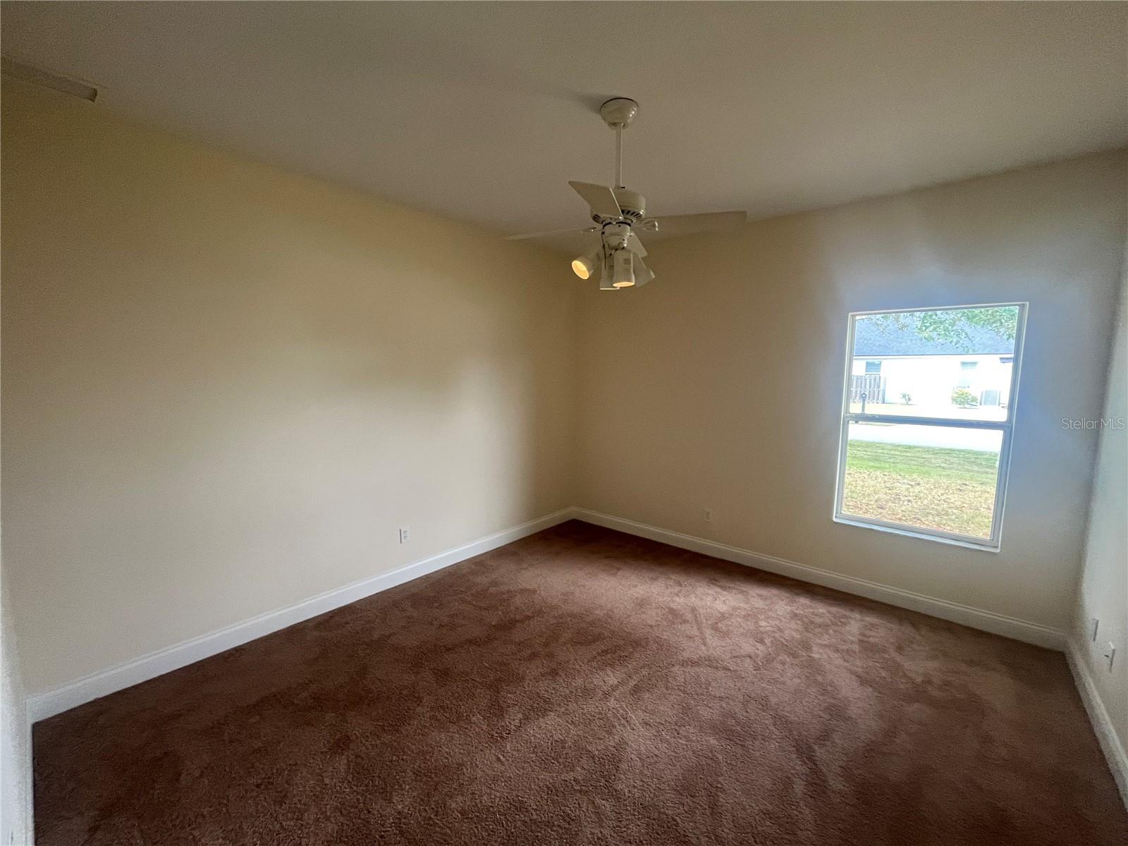 Image 8 of 15 For 10 Lewis Shire Place