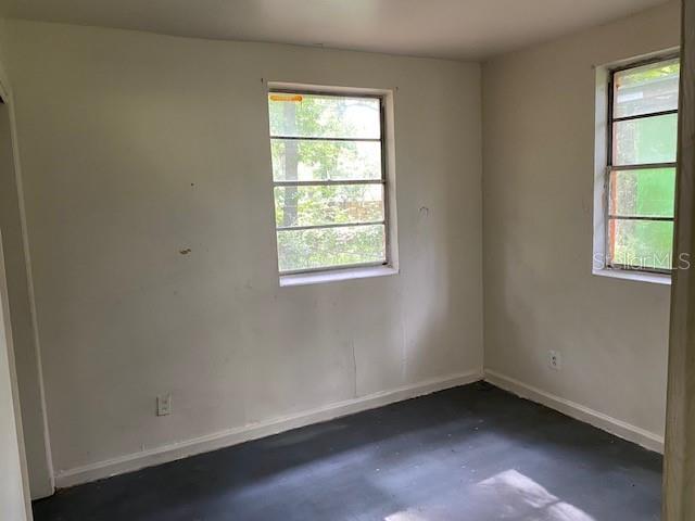 Image 5 of 8 For 2120 Pullman Avenue