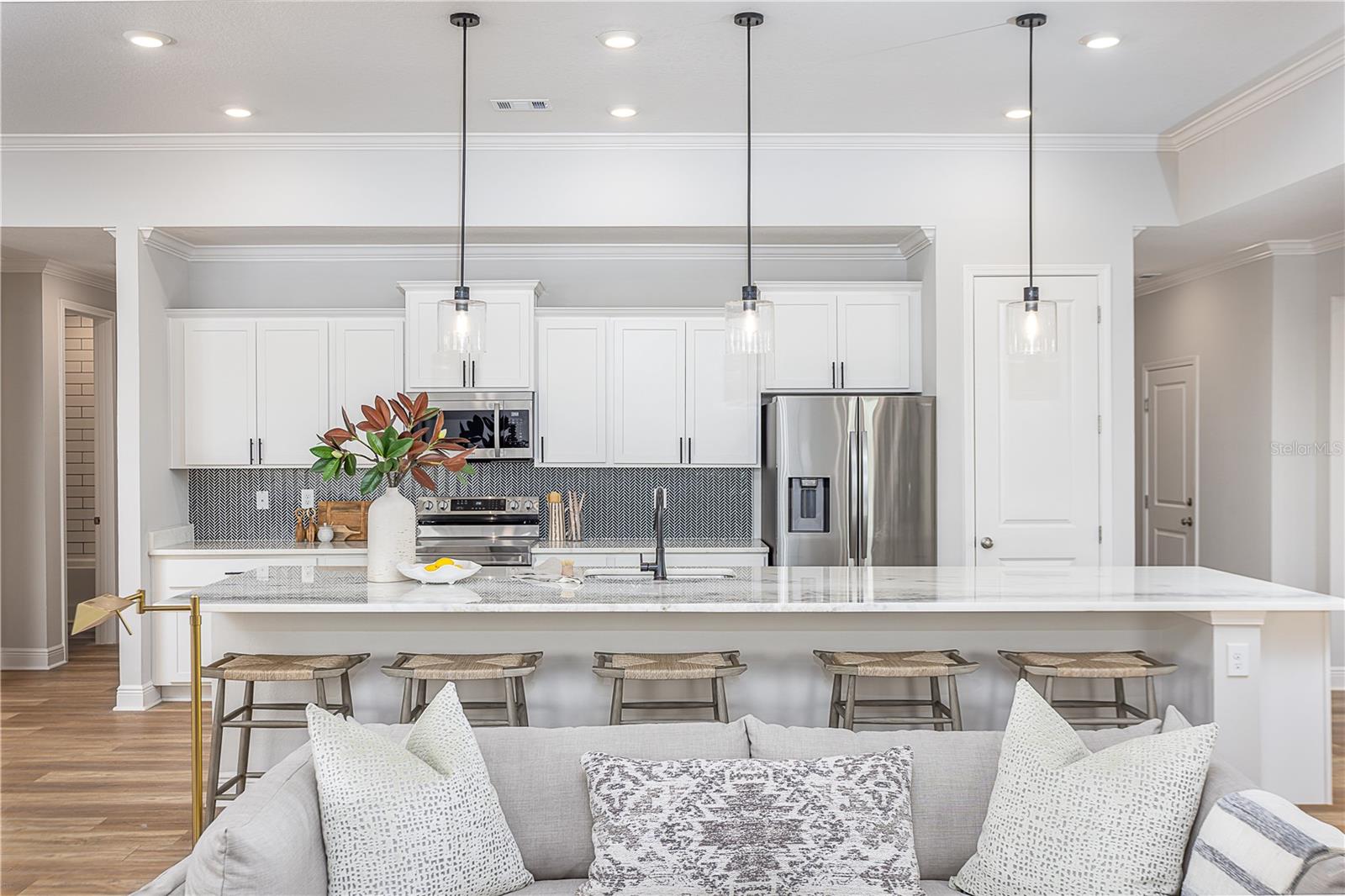 Image 6 of 27 For 10140 White Magnolia Square