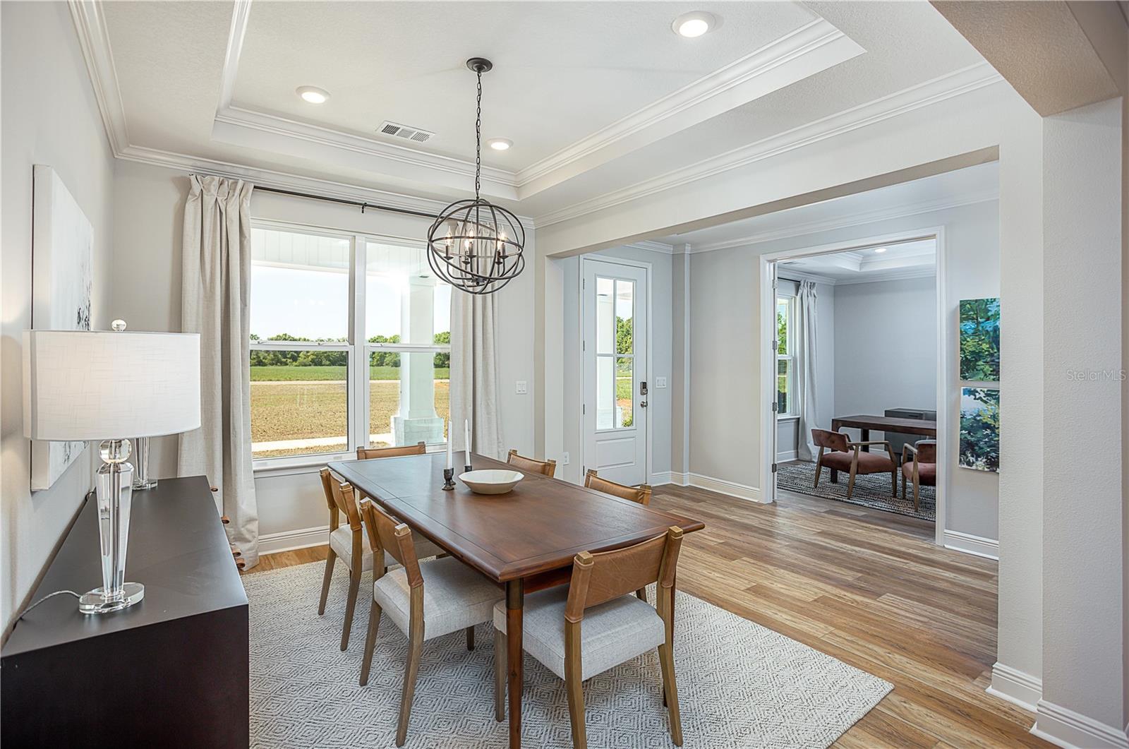 Image 7 of 27 For 10140 White Magnolia Square