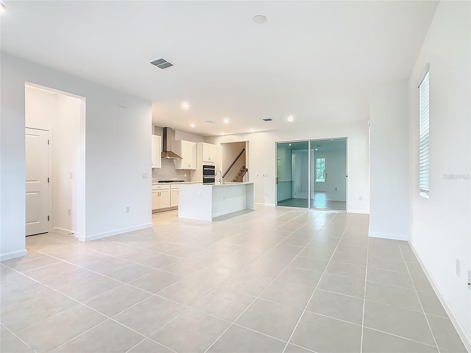 Image 10 of 59 For 2402 Celebration Boulevard