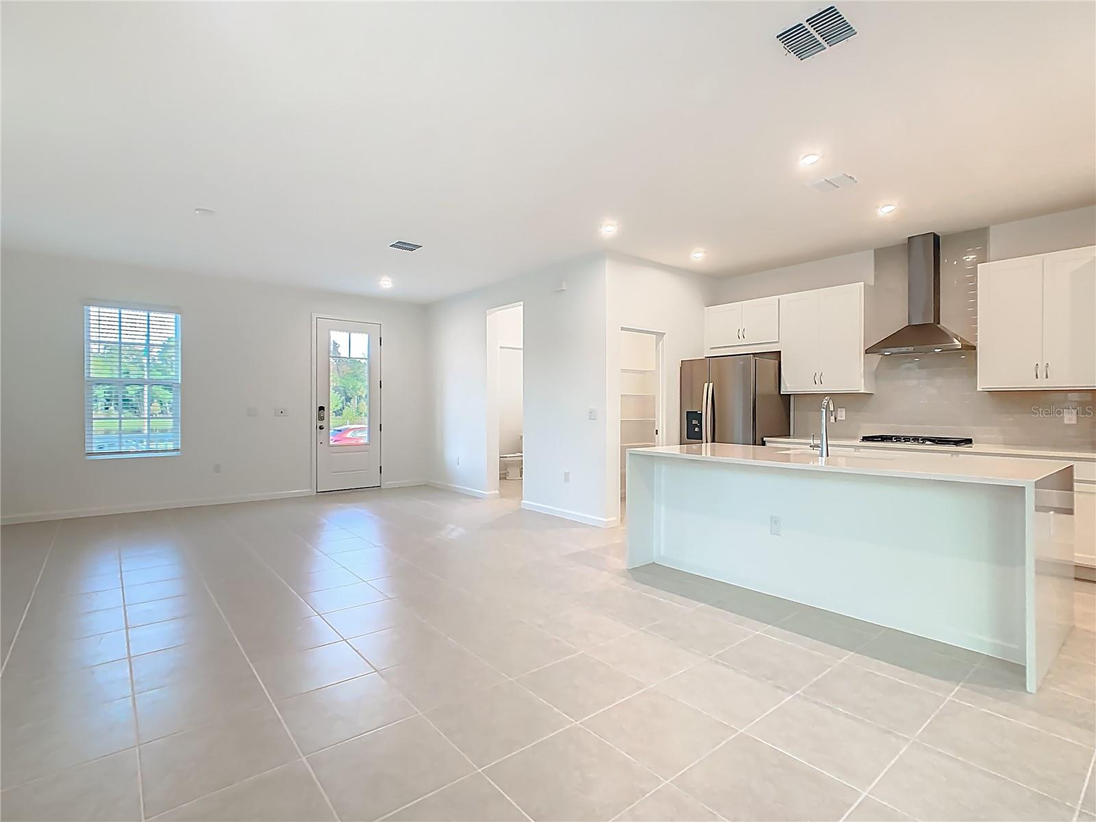 Image 14 of 59 For 2402 Celebration Boulevard