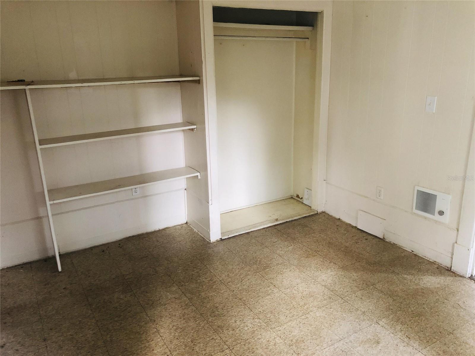 Image 3 of 6 For 1223 Parker Street 1