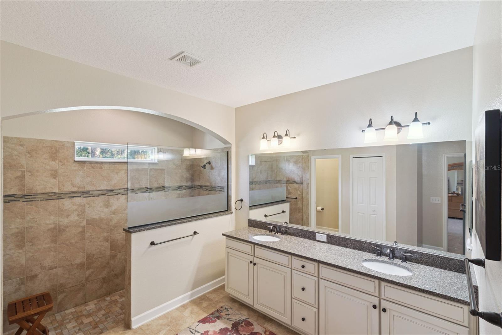 Image 23 of 45 For 3127 Piccolo Court