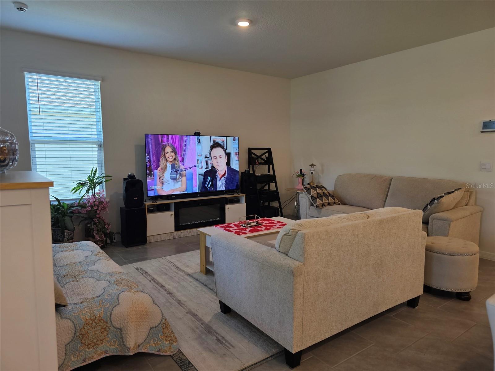 Image 3 of 38 For 2045 Rankin Street