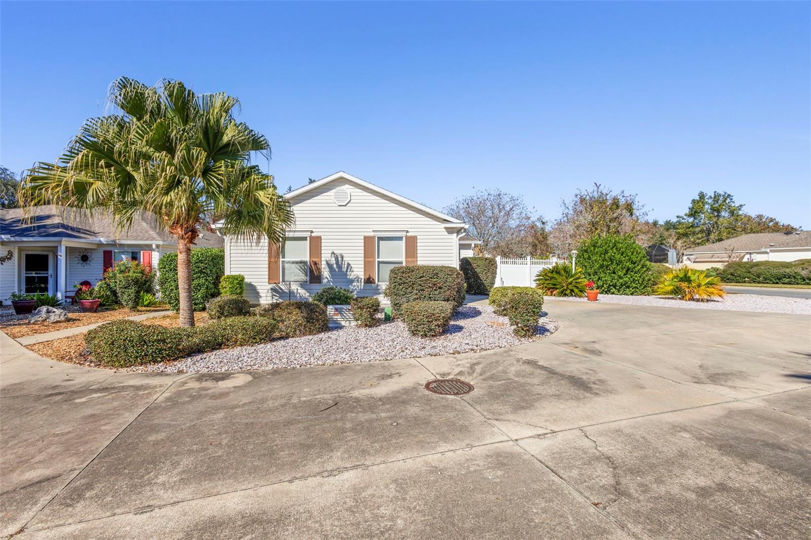 Image 5 of 31 For 9089 177th Belmont Place