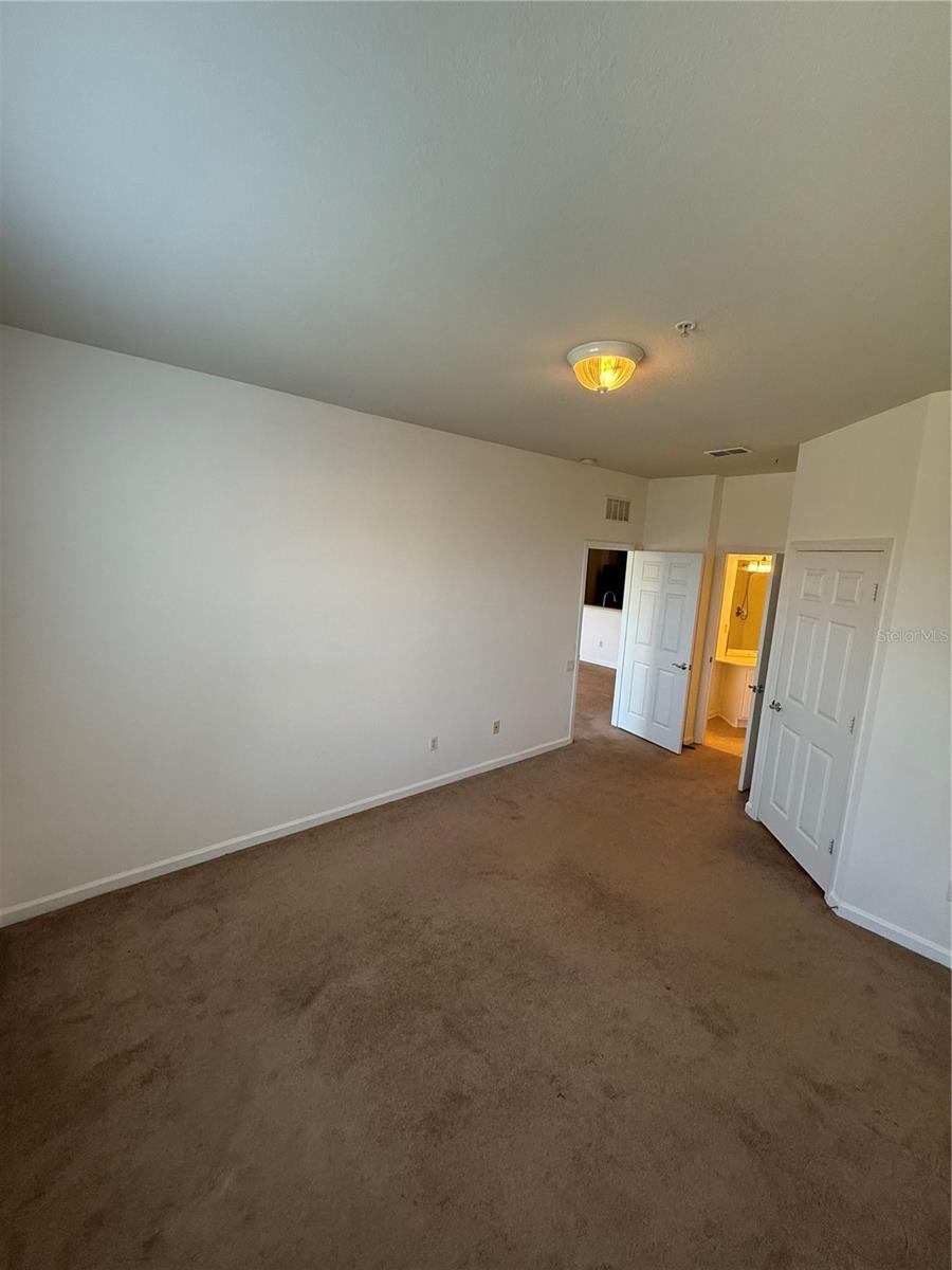 Image 17 of 34 For 3332 Robert Trent Jones Dr  40503