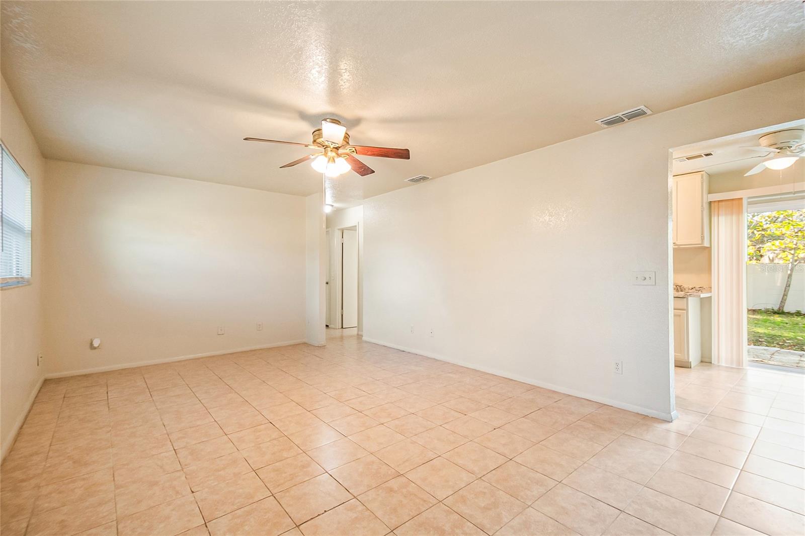 Image 15 of 31 For 2338 Juno Avenue