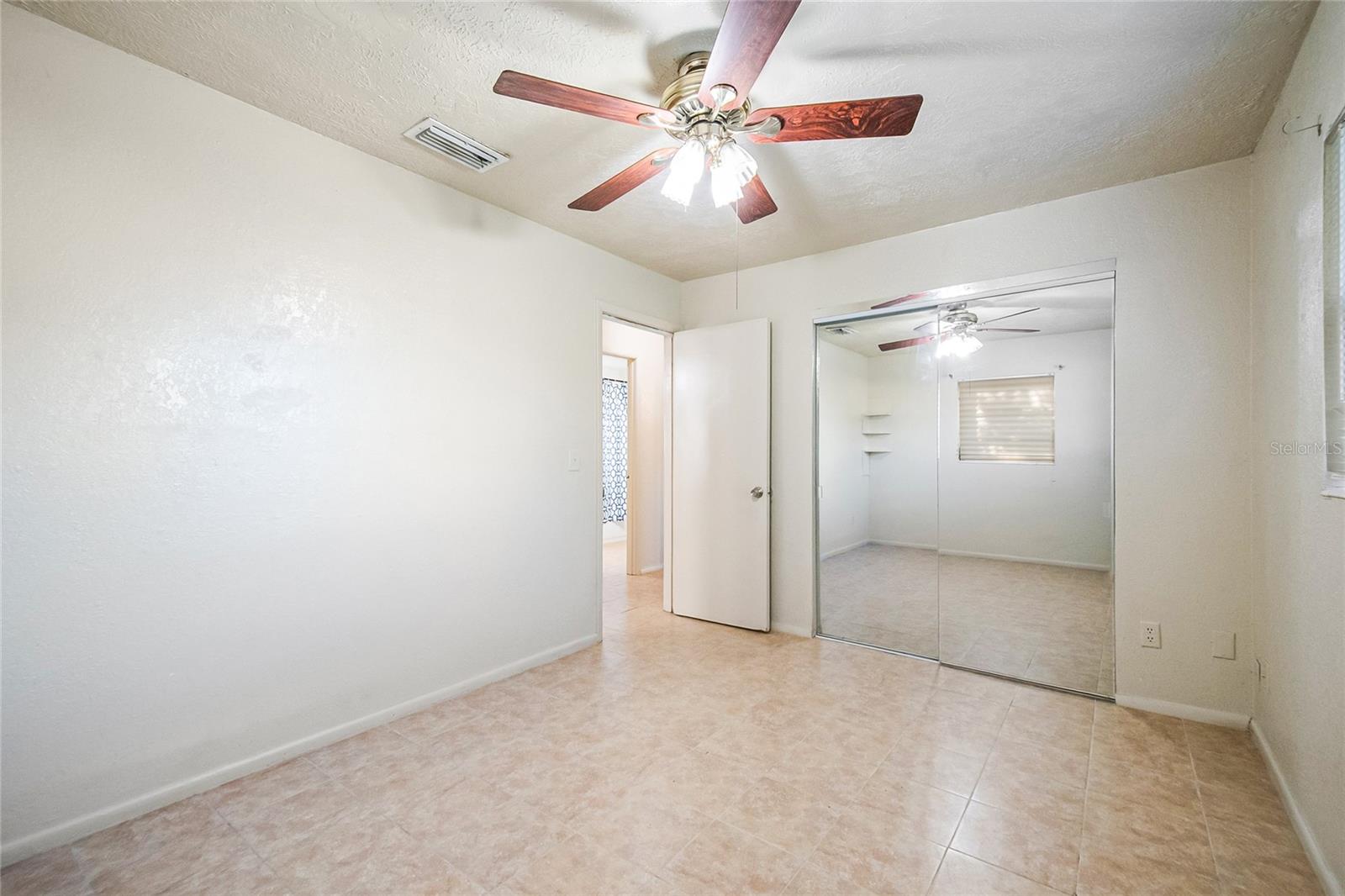 Image 23 of 31 For 2338 Juno Avenue