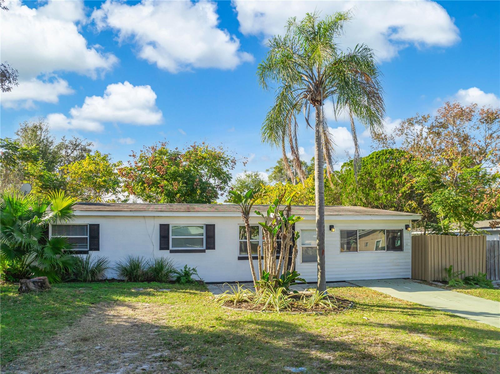 Image 3 of 31 For 2338 Juno Avenue