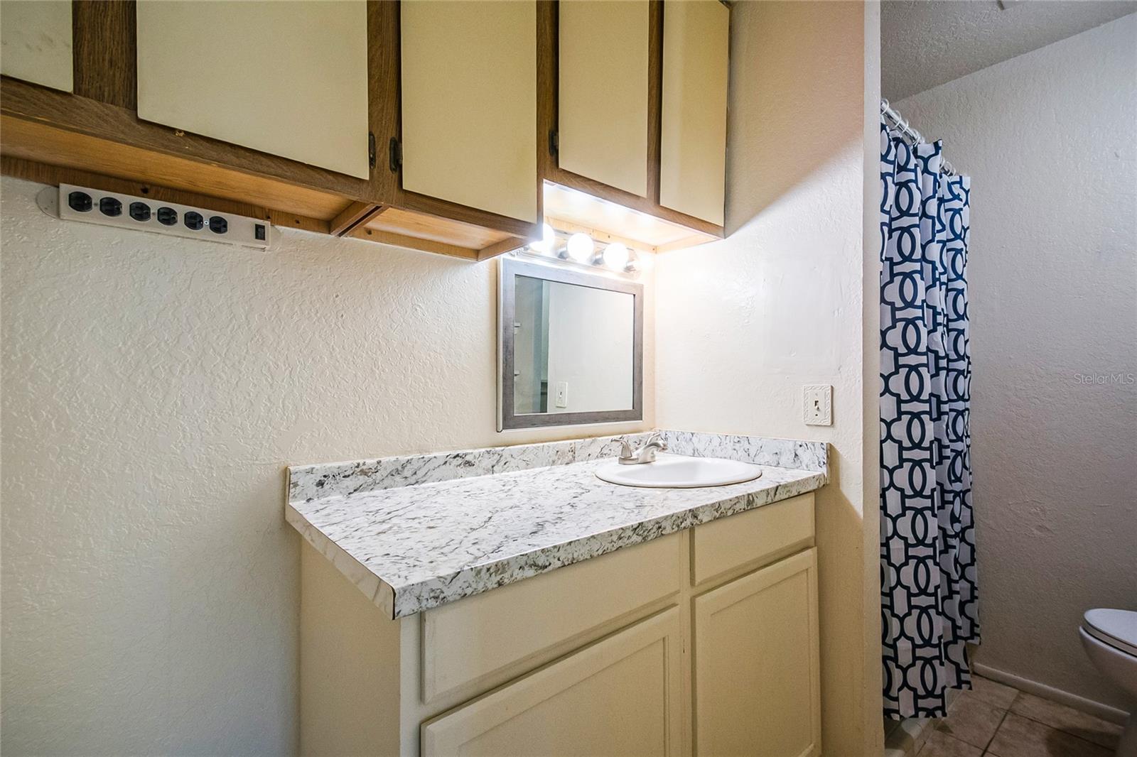 Image 9 of 31 For 2338 Juno Avenue