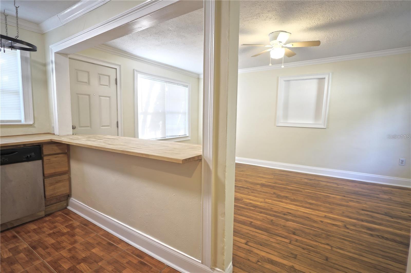 Image 5 of 11 For 600 Cathcart Avenue