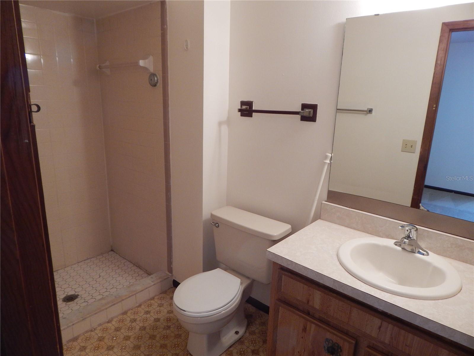 Image 15 of 28 For 2505 Coral Avenue