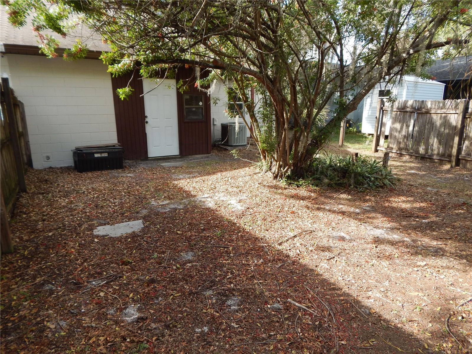 Image 25 of 28 For 2505 Coral Avenue