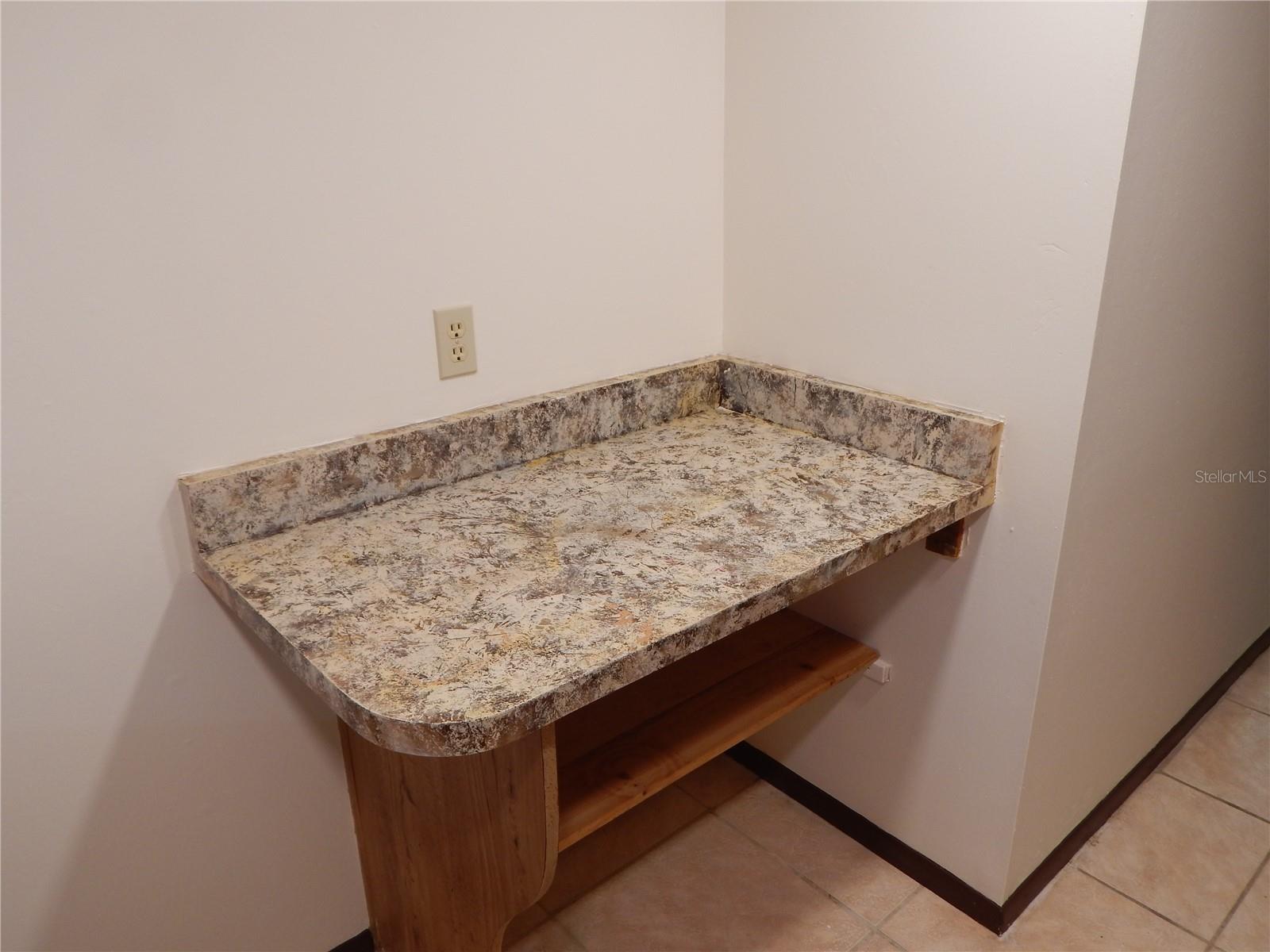 Image 9 of 28 For 2505 Coral Avenue