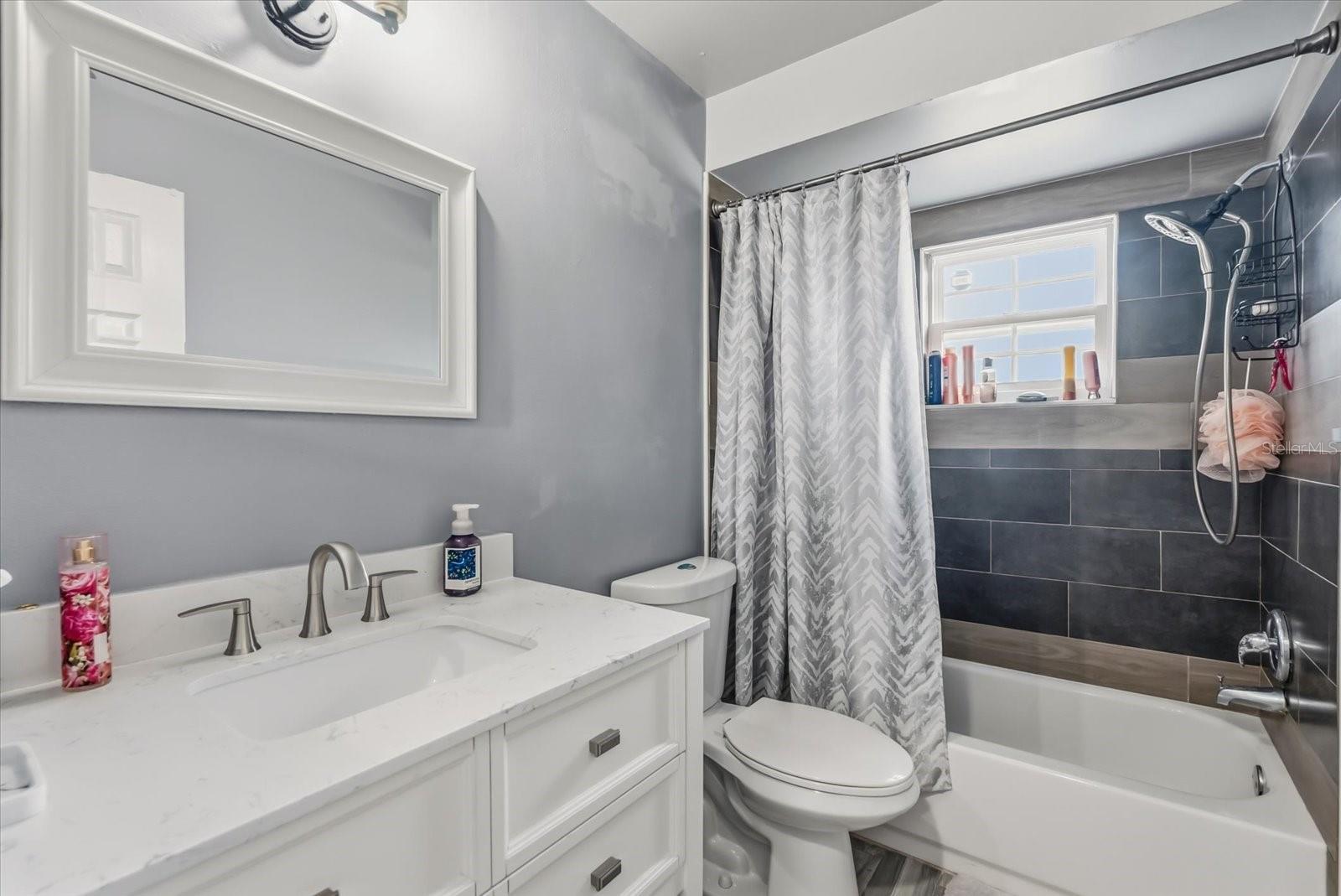 Image 12 of 31 For 9729 Heatherwood Court