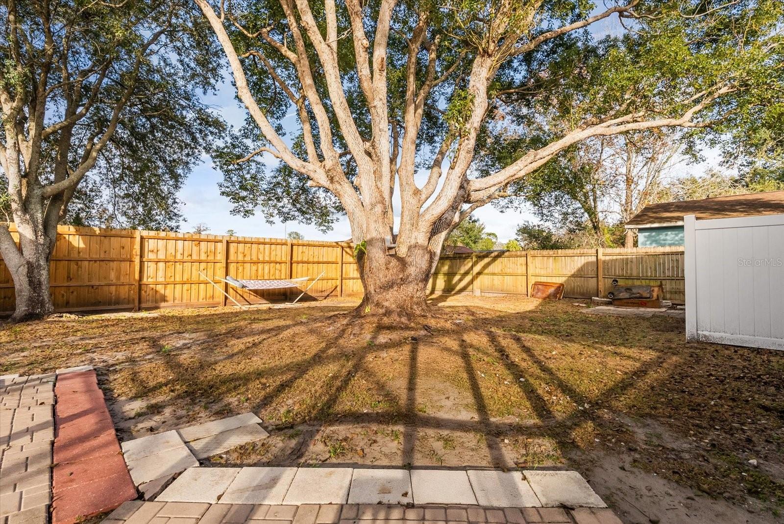 Image 23 of 31 For 9729 Heatherwood Court