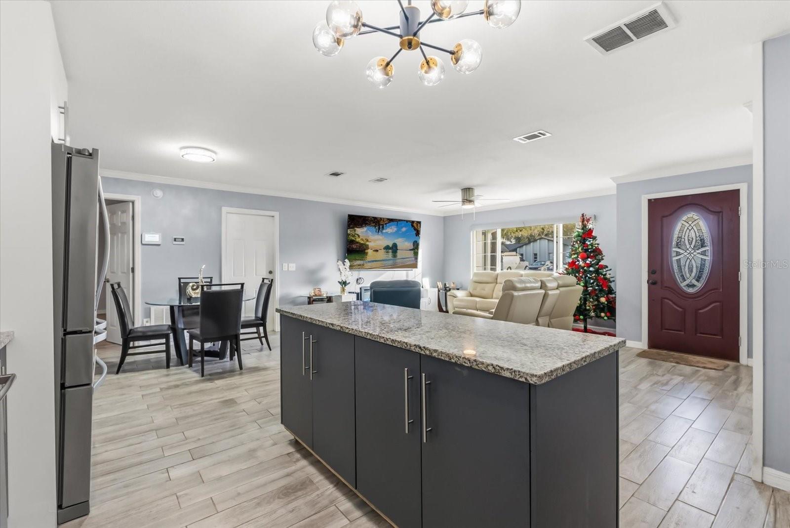 Image 9 of 31 For 9729 Heatherwood Court