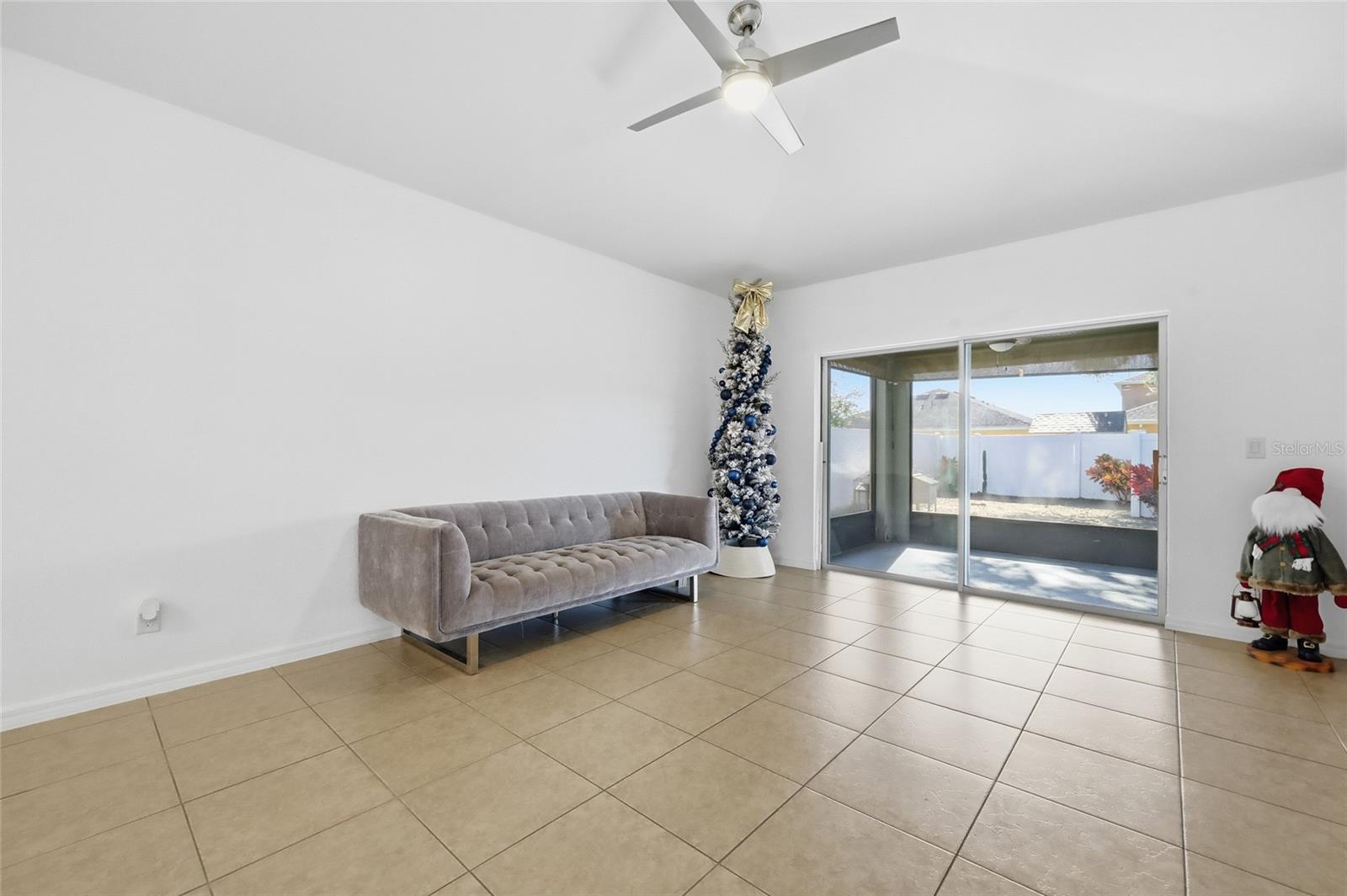 Image 17 of 44 For 4636 Marcos Circle