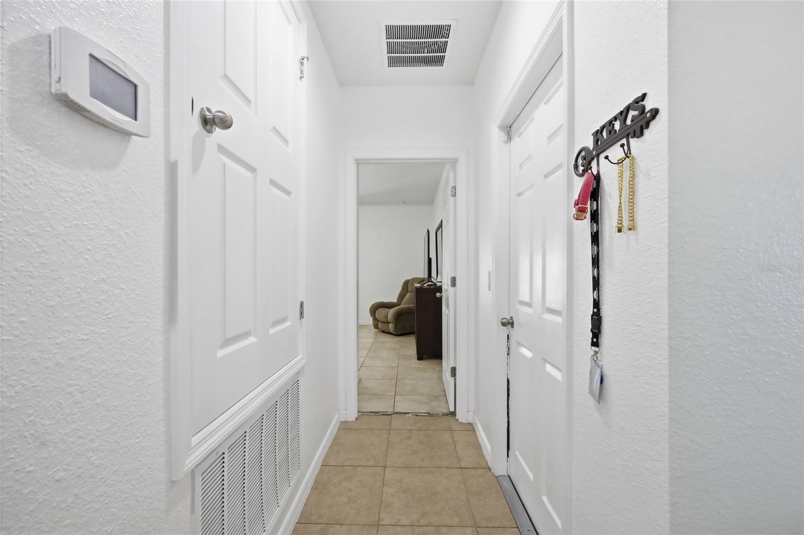 Image 21 of 44 For 4636 Marcos Circle