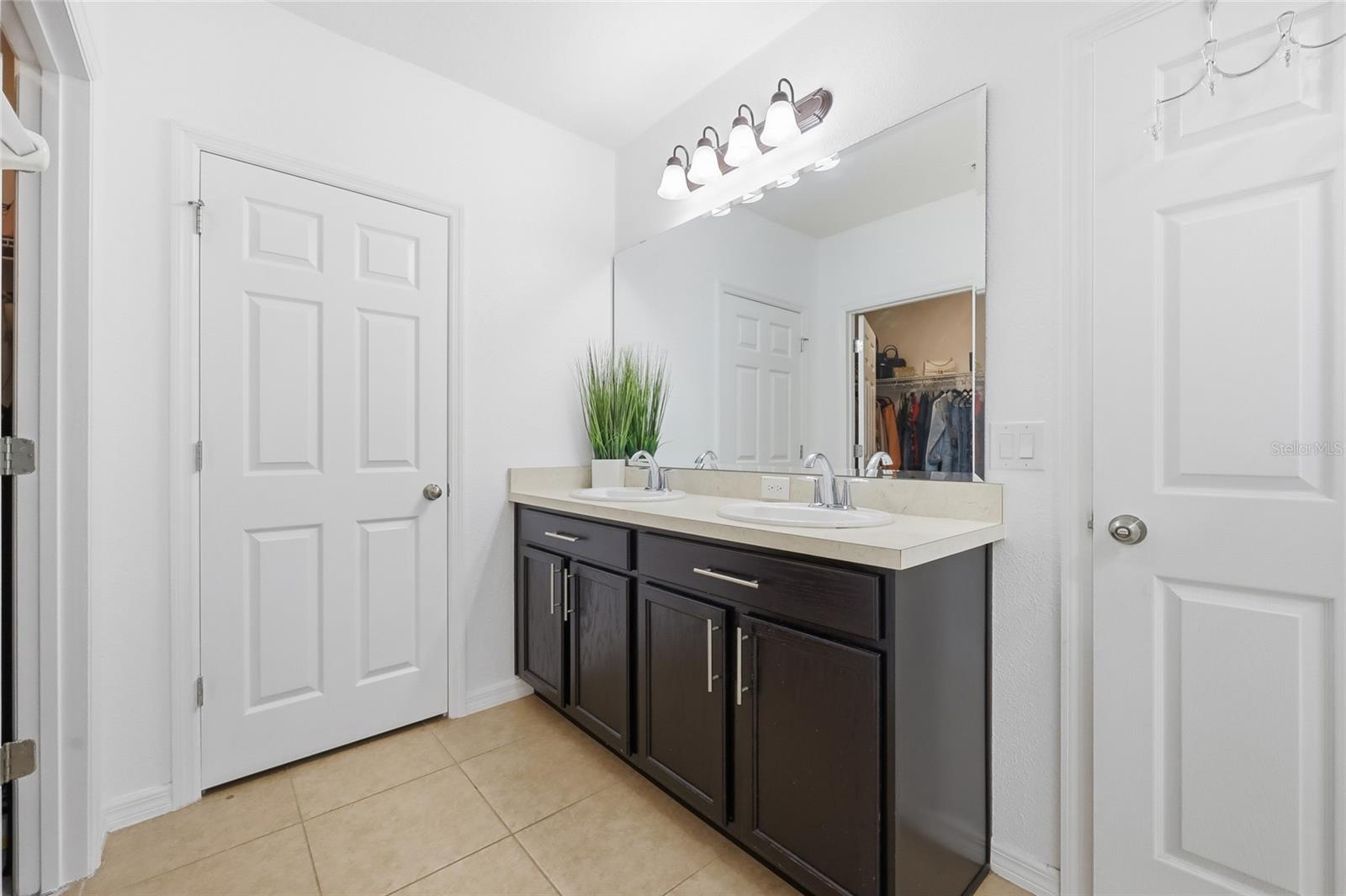 Image 26 of 44 For 4636 Marcos Circle