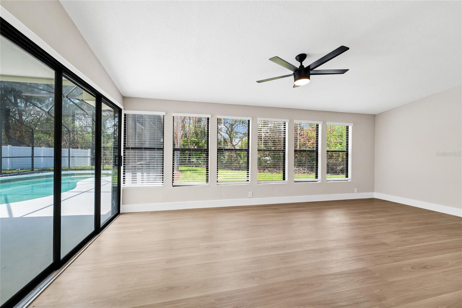 Image 39 of 50 For 1710 Woodside Court