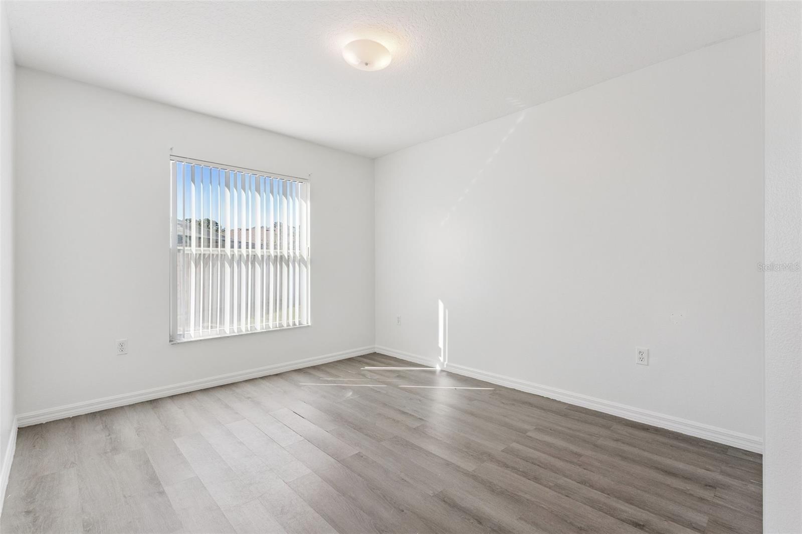 Image 12 of 36 For 127 Westport Lane