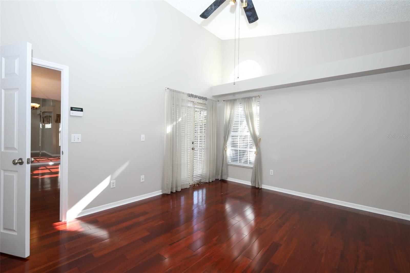 Image 14 of 40 For 994 Piedmont Oaks Drive