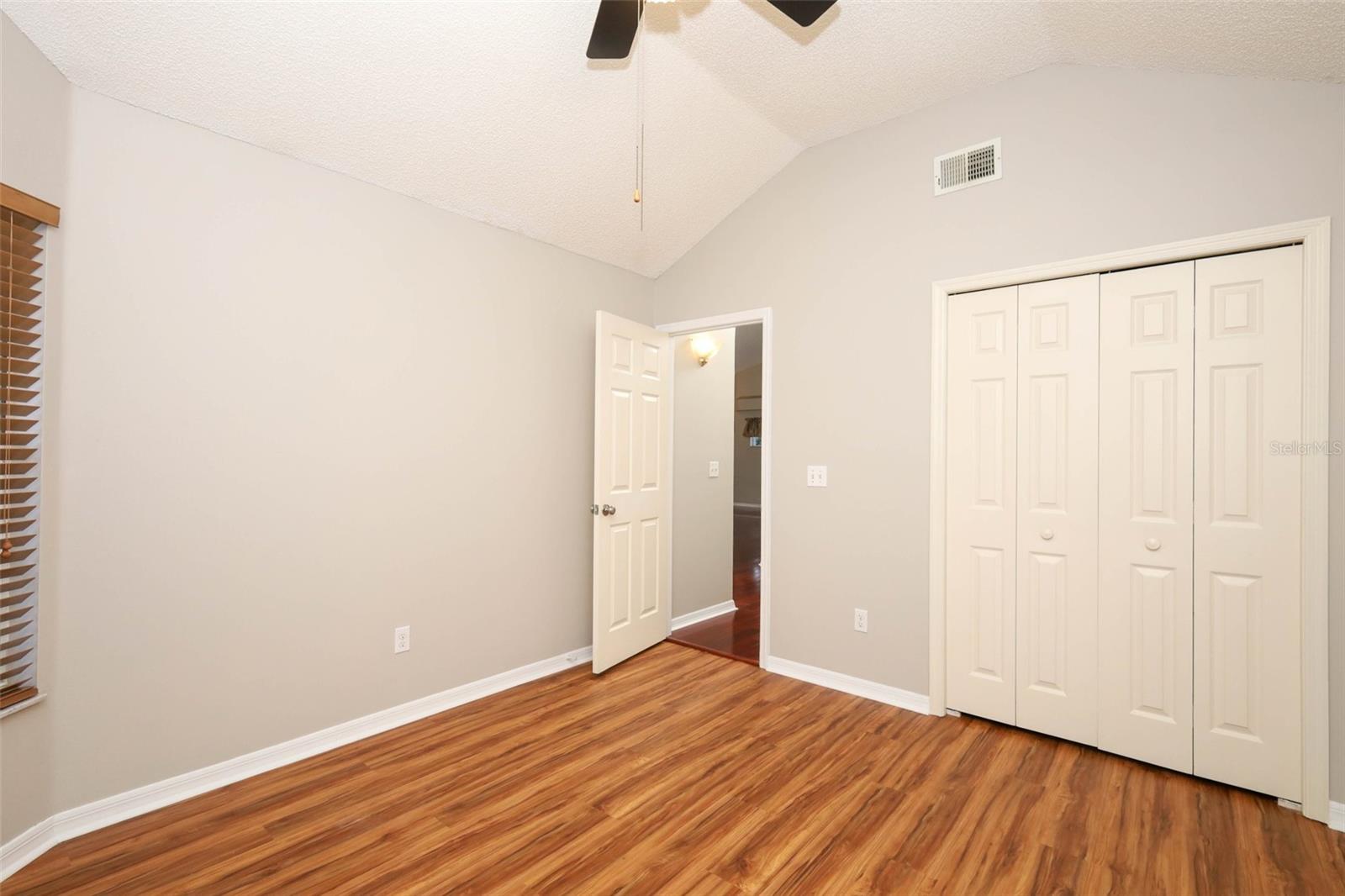 Image 22 of 40 For 994 Piedmont Oaks Drive