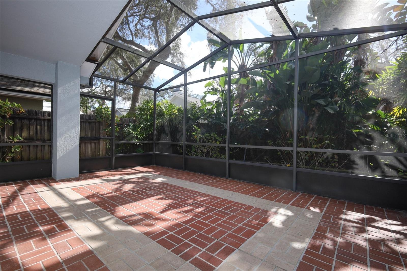 Image 28 of 40 For 994 Piedmont Oaks Drive