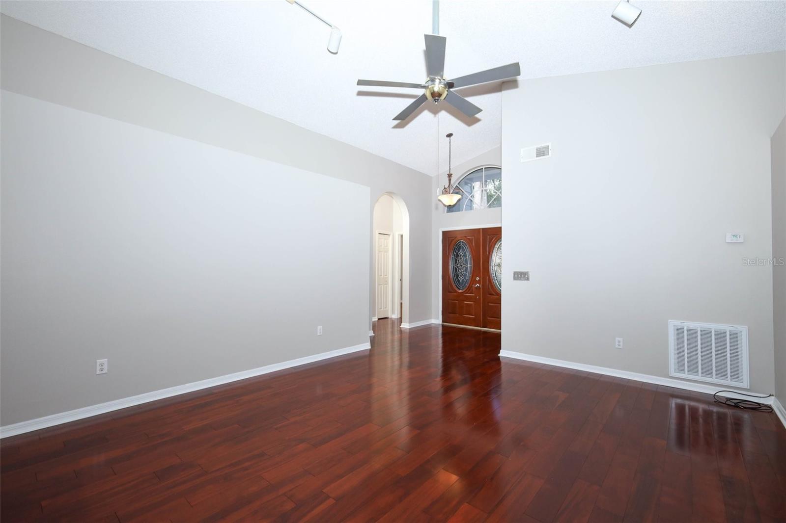 Image 3 of 40 For 994 Piedmont Oaks Drive