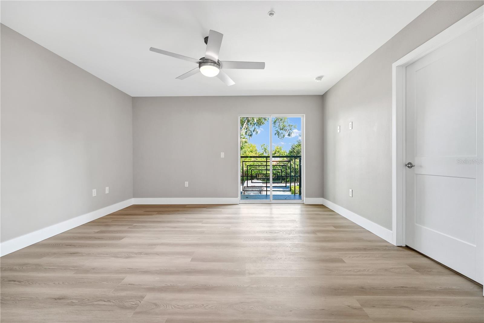 Image 23 of 37 For 37 15th Terrace