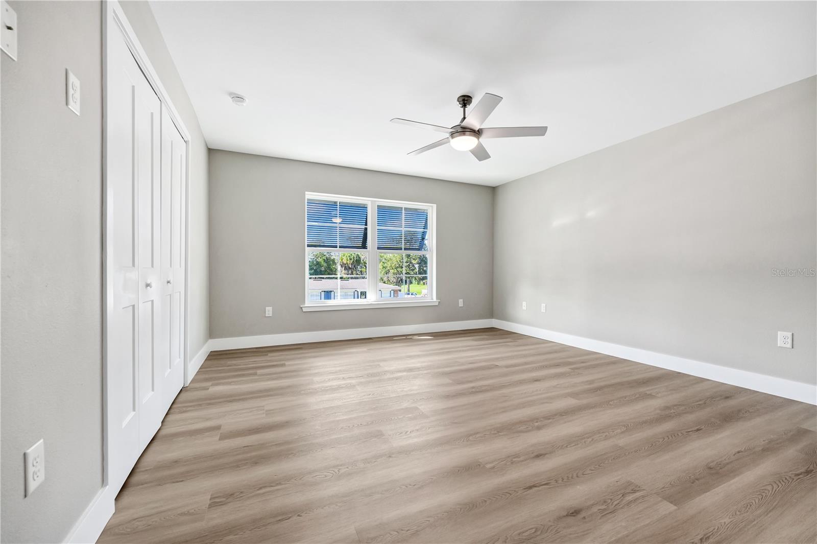 Image 4 of 37 For 37 15th Terrace